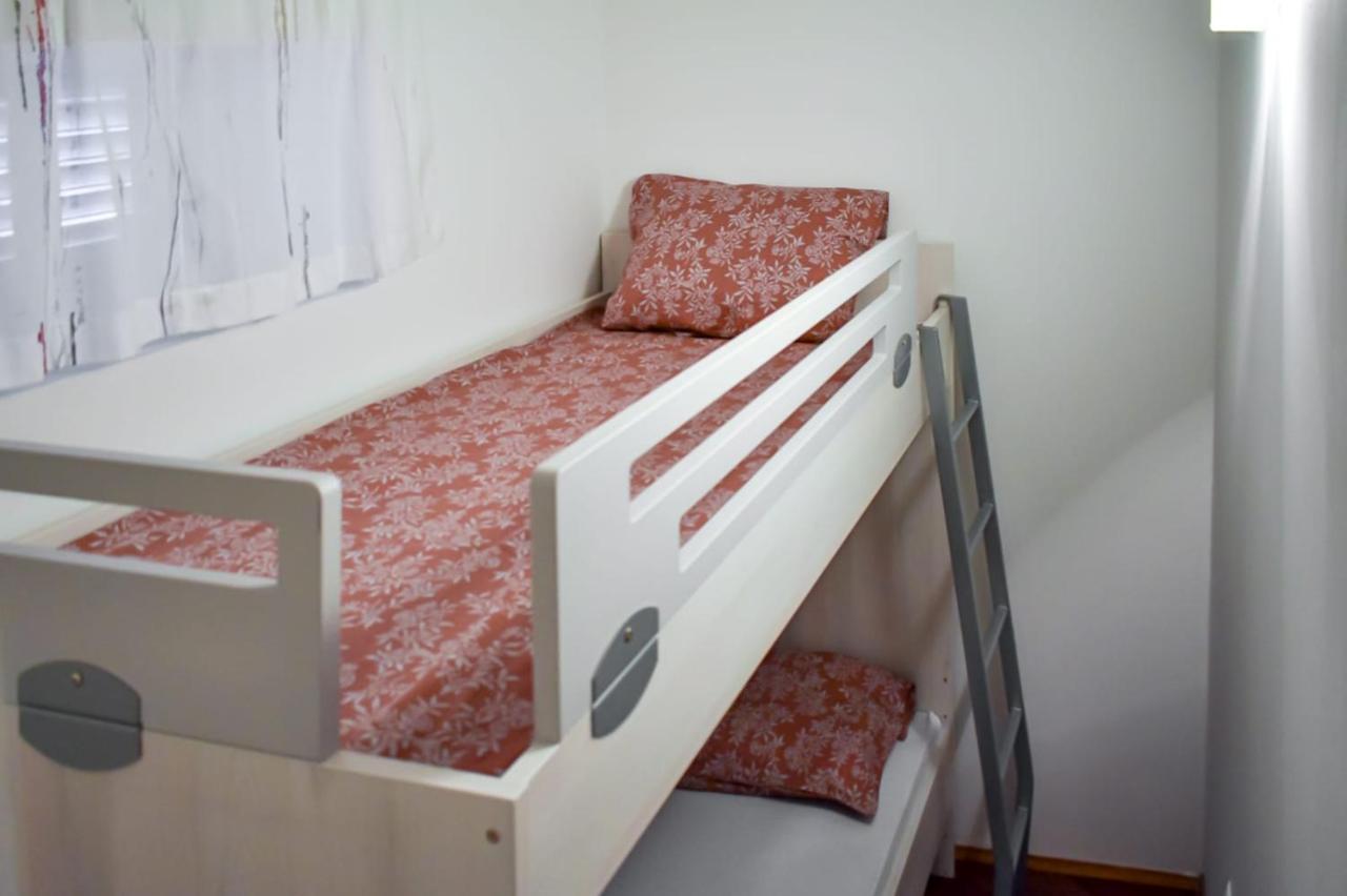 Appartement Apartman Karmen à Kaštela Extérieur photo